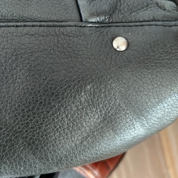 Kenneth Cole - bag - black - leather - used a few times - in good condition - Picture 10 of 11